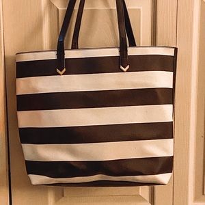 Stella & Dot Fillmore tote bag